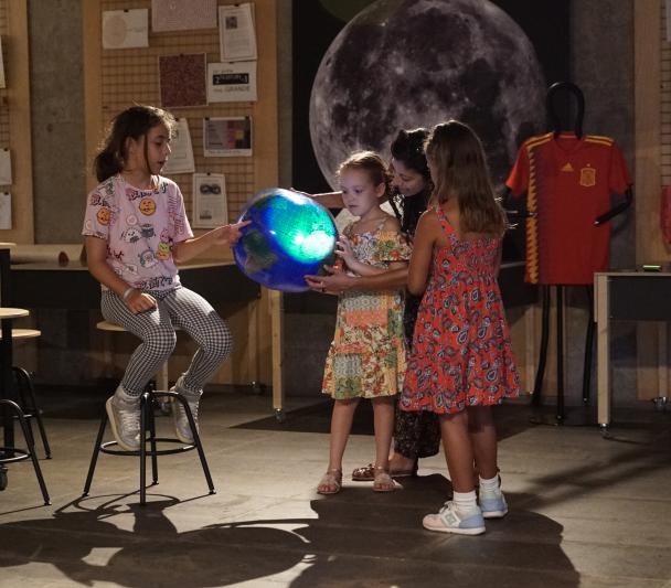 Actividades con niños y niñas saharauis en el MCC y el IAC