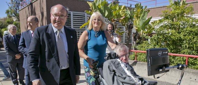 IN MEMORIAM: STEPHEN HAWKING