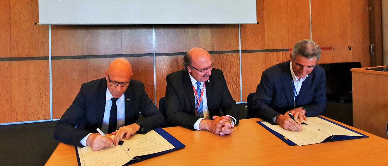 Franco Ongaro, Rafael Rebolo y Rolf Densing.