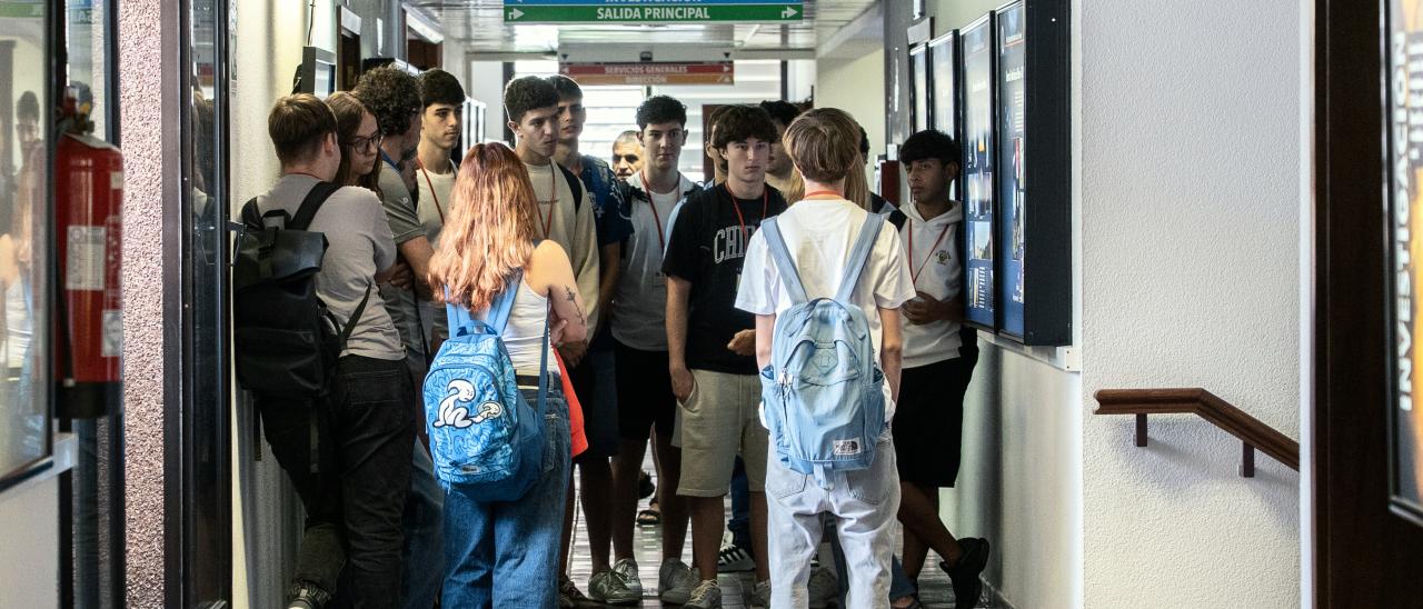 El Instituto de Astrofísica de Canarias en Tenerife abre sus puertas a las visitas escolares El Instituto de Astrofísica de Canarias en Tenerife abre sus puertas a las visitas escolares