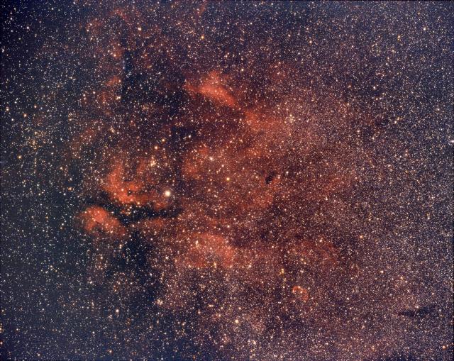 Nebulosas Próximas a Gamma Cygnus