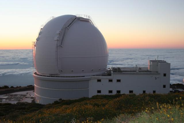 The William Herschel Telescope at twilight