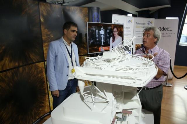 Presentación de la maqueta del Telescopio Solar Europeo en el Museo Elder de Las Palmas
