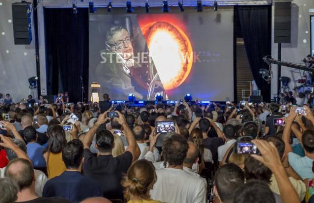 EN MEMORIA DE STEPHEN HAWKING