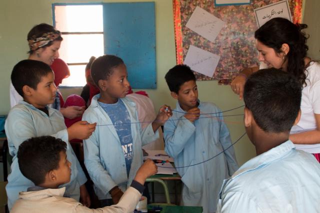 Amanar estudiantes taller constelaciones