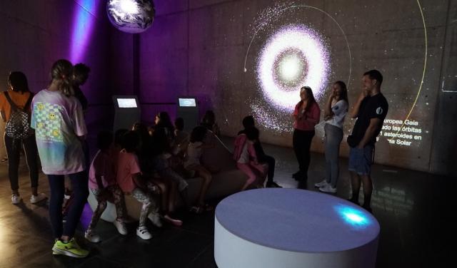 AMANAR en la exposición “Mira arriba”