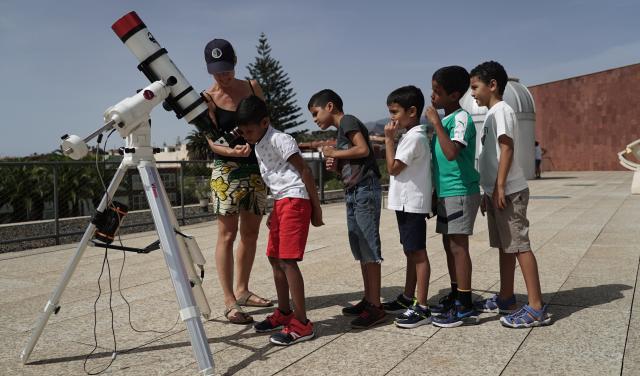 Actividades con niños y niñas saharauis en el MCC y el IAC