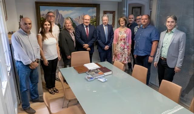 Asistentes a la constitución de la Fundación Canaria EST