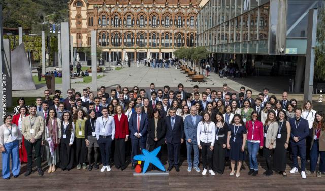 El evento de entrega de becas