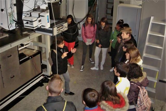 Grupo de estudiantes de 4º de la ESO del programa "Nuestros Alumnos y el ORM" durante la visita al Telescopio Nacional Galileo (TNG)