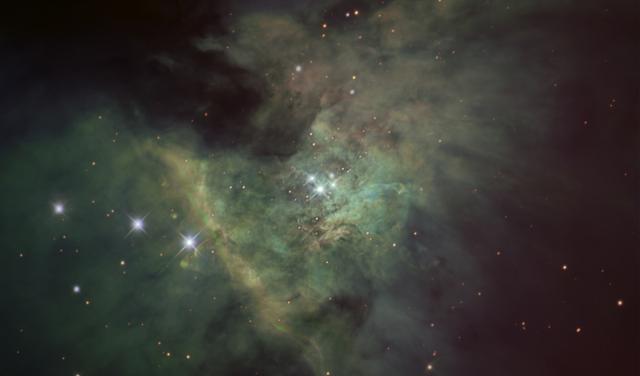 Imágenes de primera luz. Two-meter Twin Telescope 3 (TTT3) Observatorio del Teide. Crédito J.C. Casado