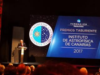 Rafael Rebolo, director del IAC, durante la recogida del Premio Taburiente 2017. Foto: IAC. Rafael Rebolo, director del IAC, durante la recogida del Premio Taburiente 2017. Foto: IAC.
