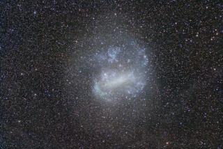 Imagen de la Gran Nube de Magallanes. APOD 9 de abril de 2008. Crédito: Yuri Beletsky (ESO) Imagen de la Gran Nube de Magallanes. APOD 9 de abril de 2008. Crédito: Yuri Beletsky (ESO)