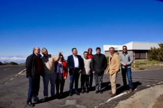 TMT representatives, accompanied by the Manager of the ORM, the Director of the IAC, and political authorities. Credit: Javier Licandro.
