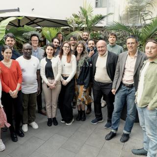 Imagen de grupo de la reunión anual del consorcio científico SPECULOOS, en la que participa el Premio Nobel Didier Queloz / Inés Bonet (IAC) Imagen de grupo de la reunión anual del consorcio científico SPECULOOS, en la que participa el Premio Nobel Didier Queloz / Inés Bonet (IAC)