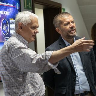 Valentín Martínez Pillet, director del IAC, y Francisco García, rector de la ULL, en la sede del IAC Valentín Martínez Pillet, director del IAC, y Francisco García, rector de la ULL, en la sede del IAC