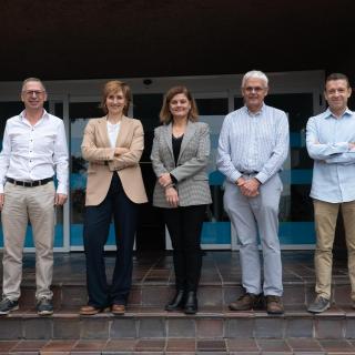 Isabel Pérez Grandes visita el Instituto de Astrofísica de Canarias / Inés Bonet (IAC) Isabel Pérez Grandes visita el Instituto de Astrofísica de Canarias / Inés Bonet (IAC)