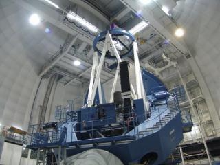 El telescopio de 3,5 metros en el Centro Astronómico Hispano-Alemán, Observatorio de Calar Alto, en el cual se encuentra instalado CARMENES. Este instrumento comenzará la búsqueda de planetas de tipo terrestre que orbitan estrellas cercanas a comienzos de 8407