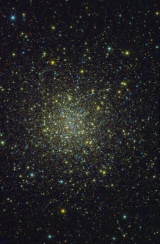 M56, Cúmulo Globular en Lyra. La imagen fue captada por el instrumento OSIRIS del Gran Telescopio CANARIAS (GTC), situado en el Observatorio del Roque de Los Muchachos del Instituto de Astrofísica de Canarias (IAC), en La Palma. El astrofotógrafo Daniel L 8166