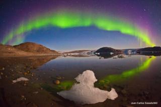 Aurora boreal fotografiada desde Qaleraliq al sur de Groelandia. Créditos: Juan Carlos Casado/IAC. 8276