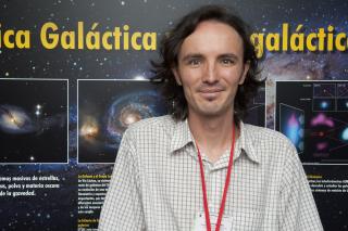 Dustin Lang is the MacWilliams Postdoctoral Fellow at the McWilliams Center for Cosmology at Carnegie-Mellon University, in Pittsburg Pennsylvania (USA) and one of the lecturers at the Winter School of the Astrophysics Institute of the Canaries (IAC) abou Dustin Lang is the MacWilliams Postdoctoral Fellow at the McWilliams Center for Cosmology at Carnegie-Mellon University, in Pittsburg Pennsylvania (USA) and one of the lecturers at the Winter School of the Astrophysics Institute of the Canaries (IAC) abou
